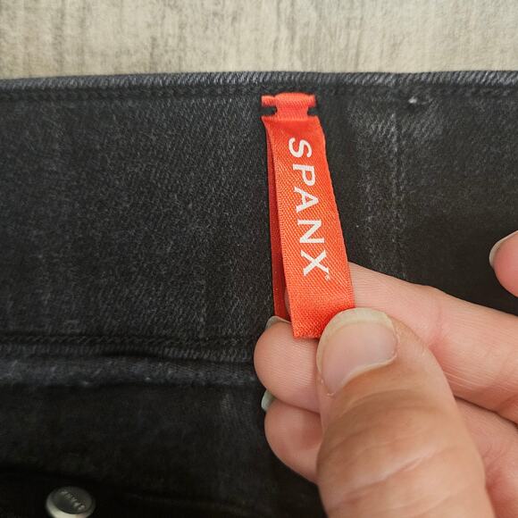 Spanx Bootcut Jeans Womens Size M Black Pull On Stretch Denim Slimming Comfort - Picture 8 of 11